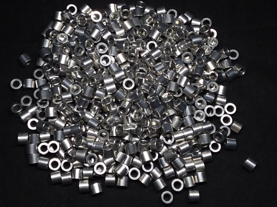 Aluminum Spacer 1/4 OD x #6 Hole x 13/64 Long