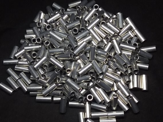 Aluminum Spacer 1/4 OD x #6 Hole x 5/8 Long